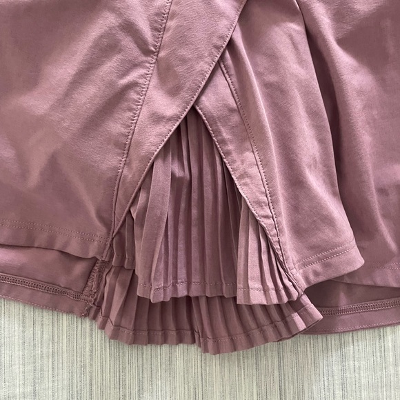 Lululemon Skirt - Picture 3 of 4